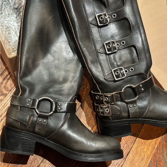 Steve Madden Black Leather Boots for Women - Picture 5 of 10